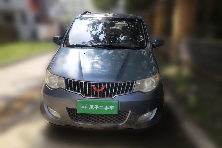 Used Wuling Hongguang 2014 1.5L Standard Version Front