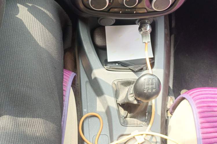Used Wuling Hongguang 2014 1.2L Base Model China IV Gear Lever