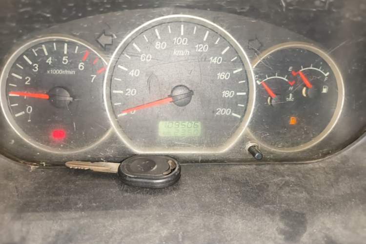 Used Wuling Hongguang 2014 1.5L Base Version Instrument Cluster