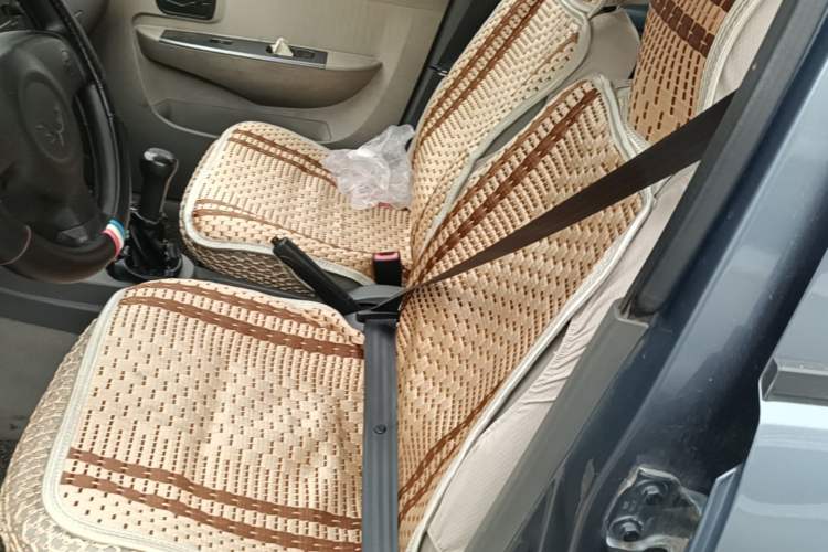 Used Wuling Hongguang 2014 1.2L Base Model China IV Left Front Seat