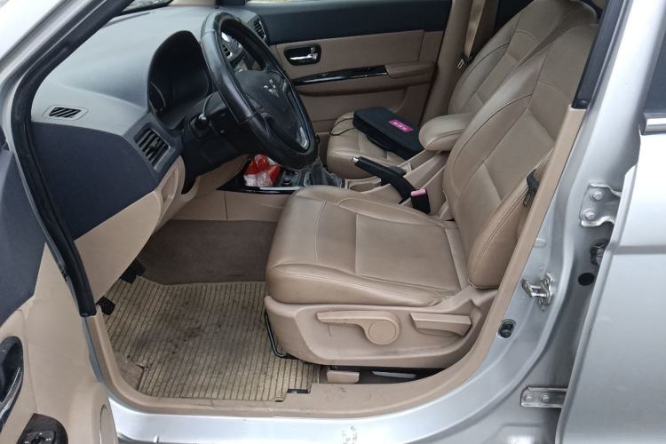 Used Wuling Hongguang 2014 1.5L S Luxury Model Left Front Seat