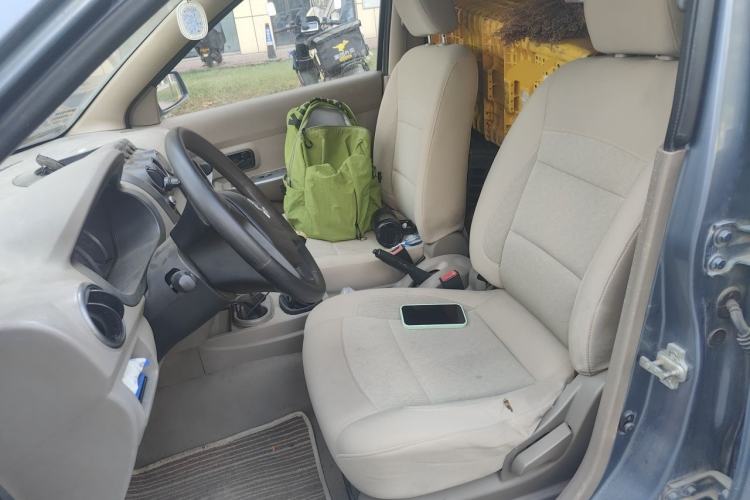 Used Wuling Hongguang 2014 1.2L Base Model China IV Left Front Seat