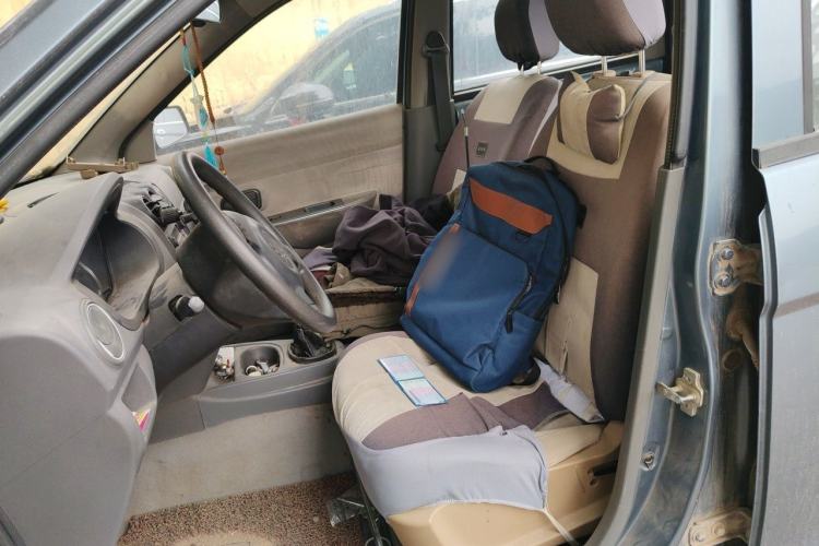 Used Wuling Hongguang 2014 1.2L Base Model China IV Left Front Seat