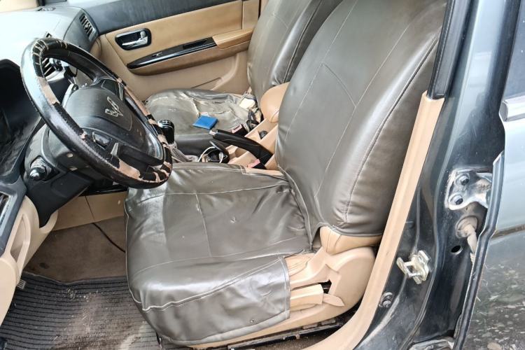 Used Wuling Hongguang 2014 1.5L S Luxury Model Left Front Seat