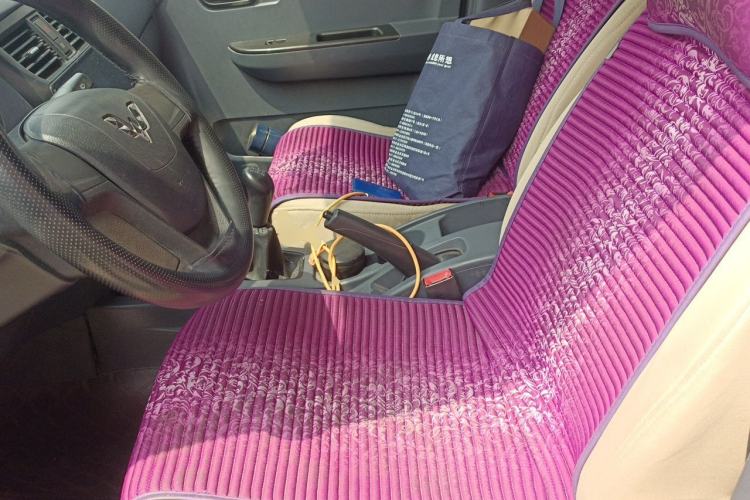 Used Wuling Hongguang 2014 1.2L Base Model China IV Left Front Seat