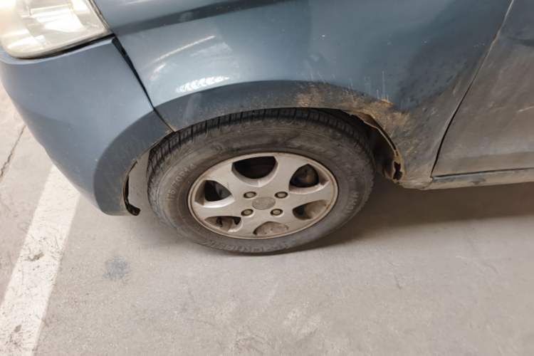 Used Wuling Hongguang 2014 1.5L Base Version Left Front Wheel Hub