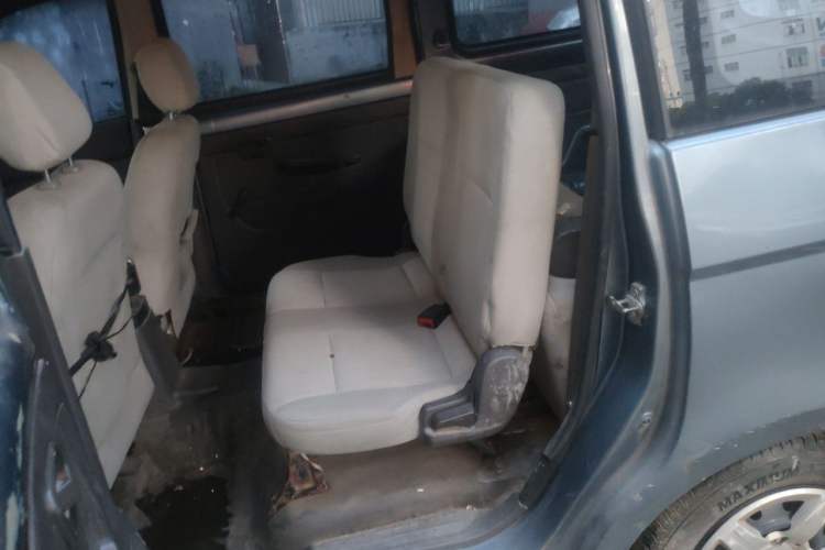 Used Wuling Hongguang 2014 1.5L Base Version Left Rear Seat