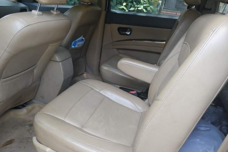 Used Wuling Hongguang 2014 1.5L S Luxury Model Left Rear Seat