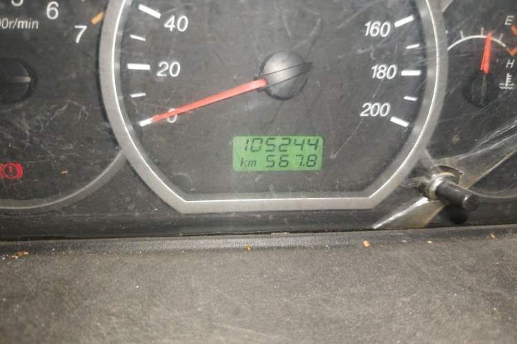 Used Wuling Hongguang 2014 1.2L Base Model China IV Odometer Close Up