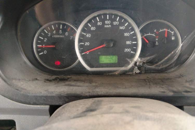 Used Wuling Hongguang 2014 1.5L Base Version Odometer Close Up