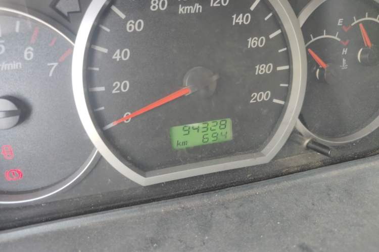 Used Wuling Hongguang 2014 1.2L Base Model China IV Odometer Close Up