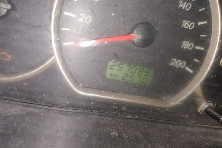 Used Wuling Hongguang 2014 1.5L Base Version Odometer Close Up