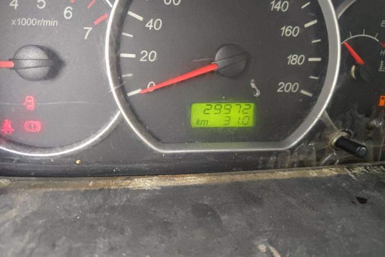 Used Wuling Hongguang 2014 1.2L Standard Model China IV Odometer Close Up