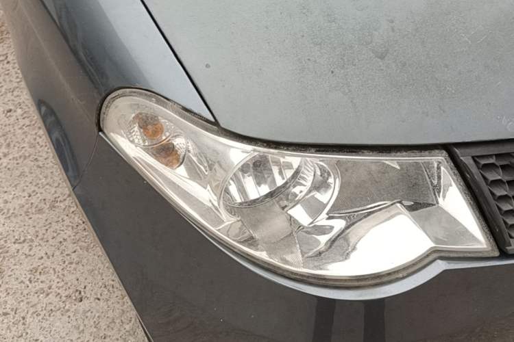 Used Wuling Hongguang 2014 1.2L Base Model China IV Right Front Headlight