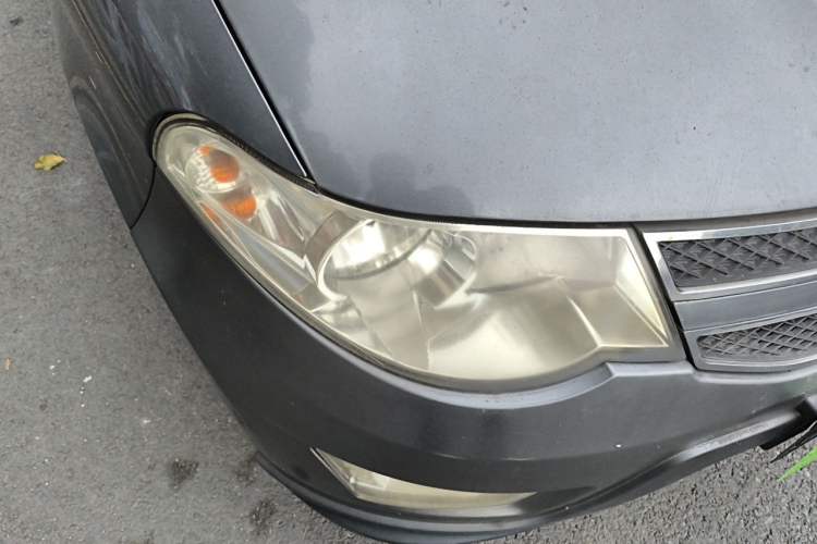 Used Wuling Hongguang 2014 1.5L S Luxury Model Right Front Headlight