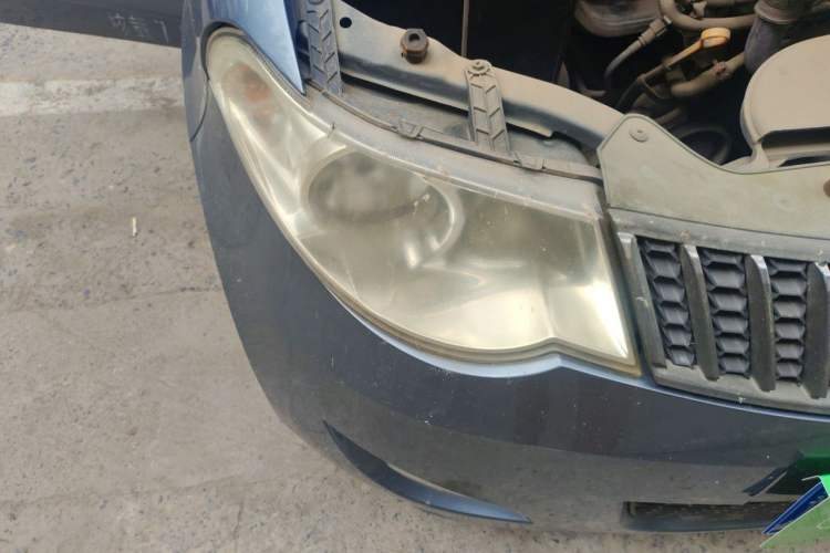 Used Wuling Hongguang 2014 1.2L Base Model China IV Right Front Headlight