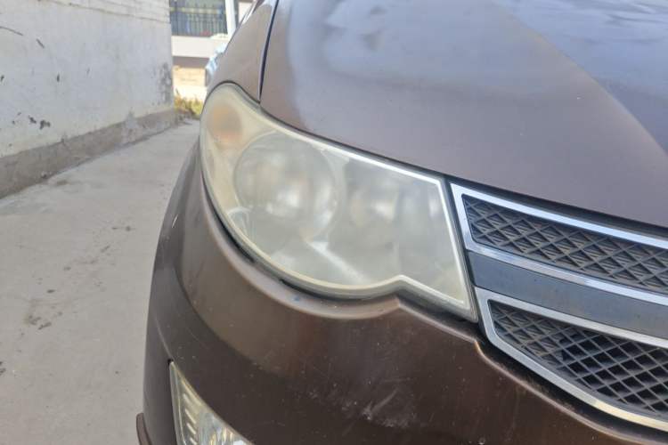Used Wuling Hongguang 2014 1.2L S Standard Version China IV Standard Right Front Headlight