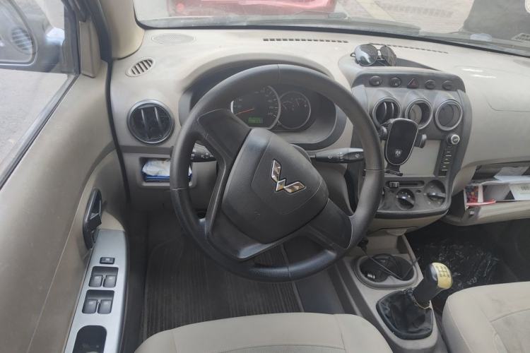 Used Wuling Hongguang 2014 1.2L Base Model China IV Steering Wheel