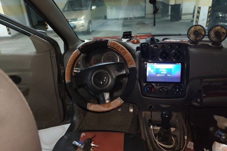 Used Wuling Hongguang 2014 1.2L Base Model China IV Steering Wheel