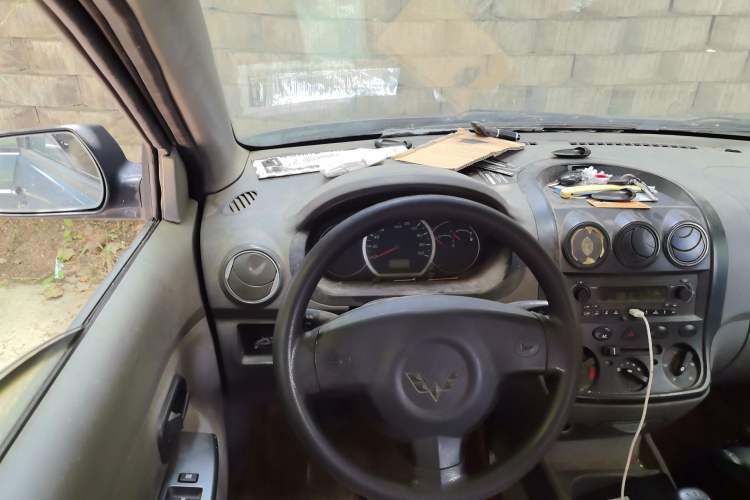 Used Wuling Hongguang 2014 1.2L Base Model China IV Steering Wheel