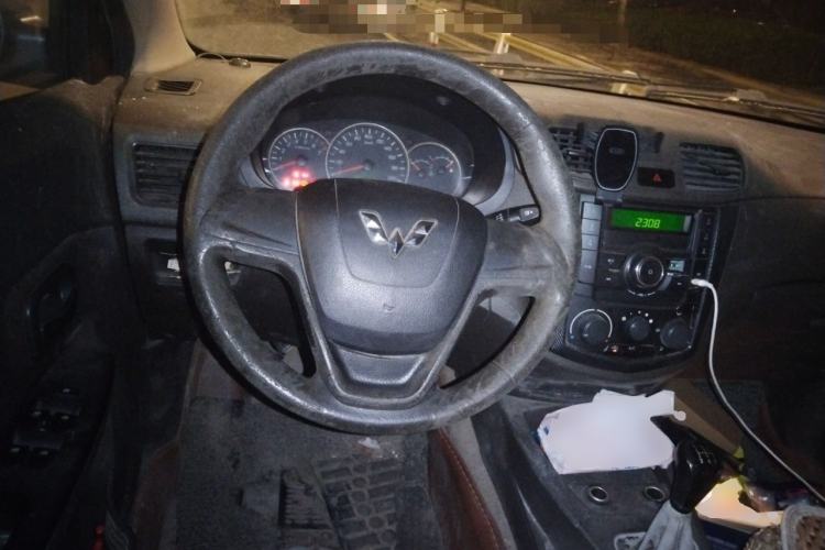 Used Wuling Hongguang 2014 1.2L Standard Model China IV Steering Wheel