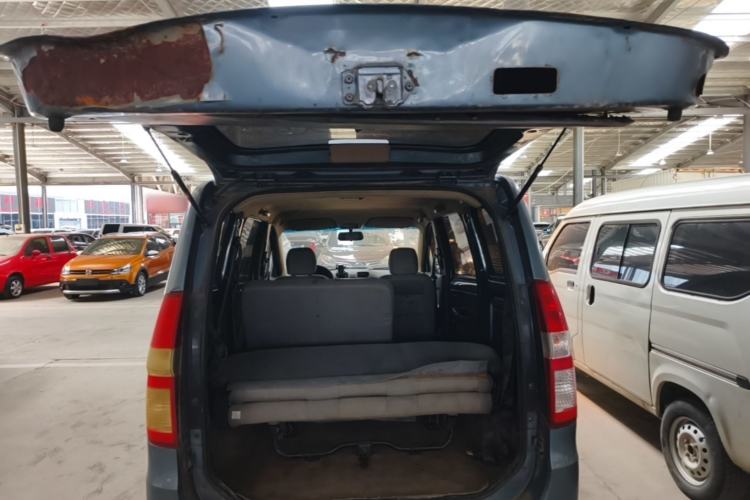 Used Wuling Hongguang 2014 1.5L Base Version Trunk