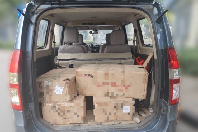 Used Wuling Hongguang 2014 1.5L S Standard Version Trunk