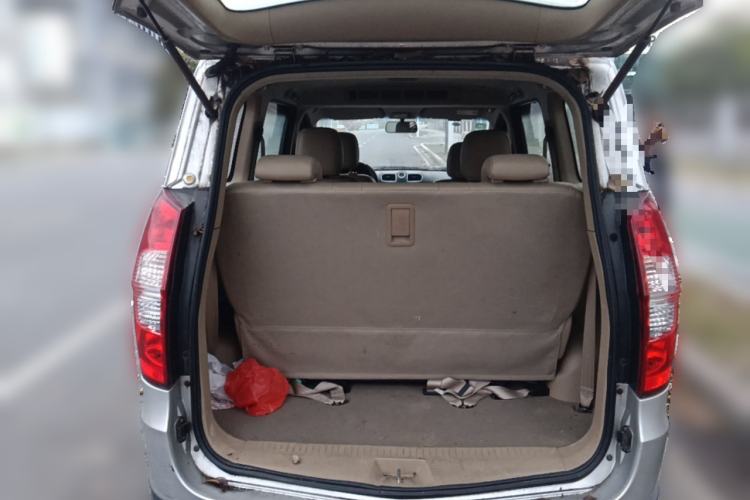 Used Wuling Hongguang 2014 1.5L S Luxury Model Trunk