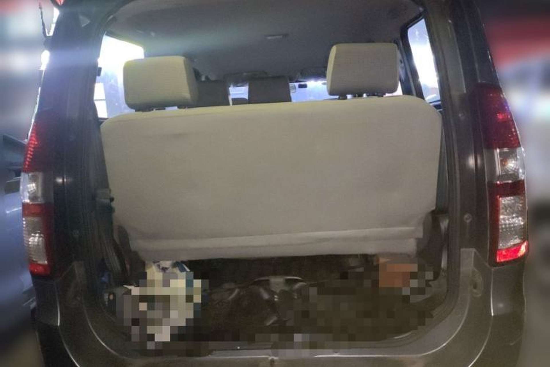 Used Wuling Hongguang 2014 1.5L Base Version Trunk