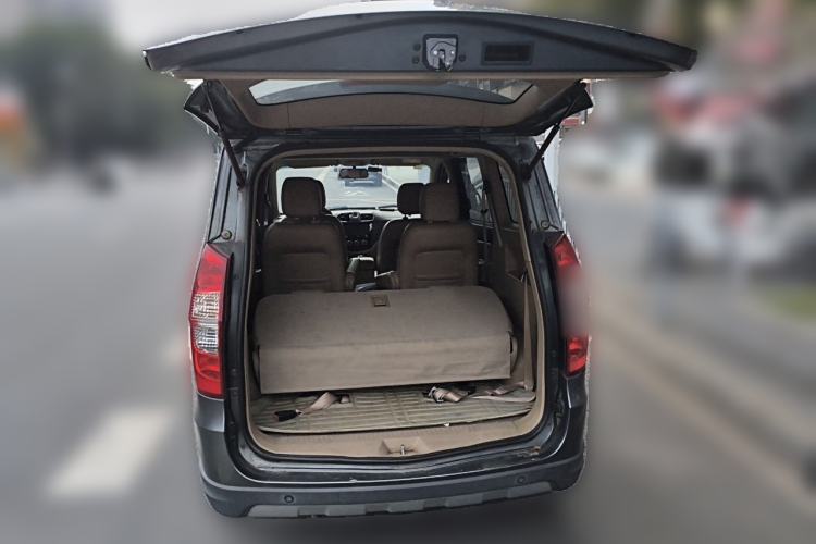 Used Wuling Hongguang 2014 1.5L S Luxury Model Trunk