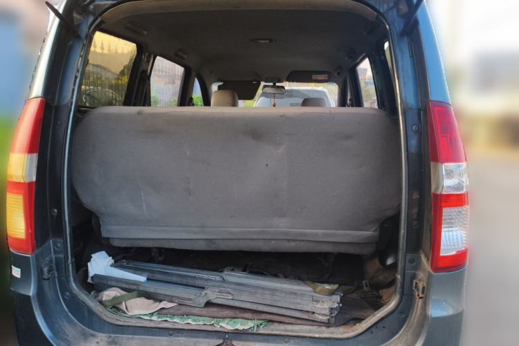 Used Wuling Hongguang 2014 1.5L Base Version Trunk