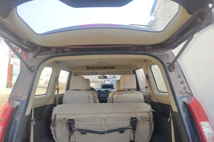 Used Wuling Hongguang 2014 1.2L S Standard Version China IV Standard Trunk