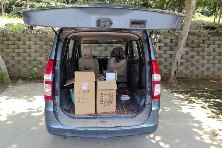 Used Wuling Hongguang 2014 1.2L Base Model China IV Trunk