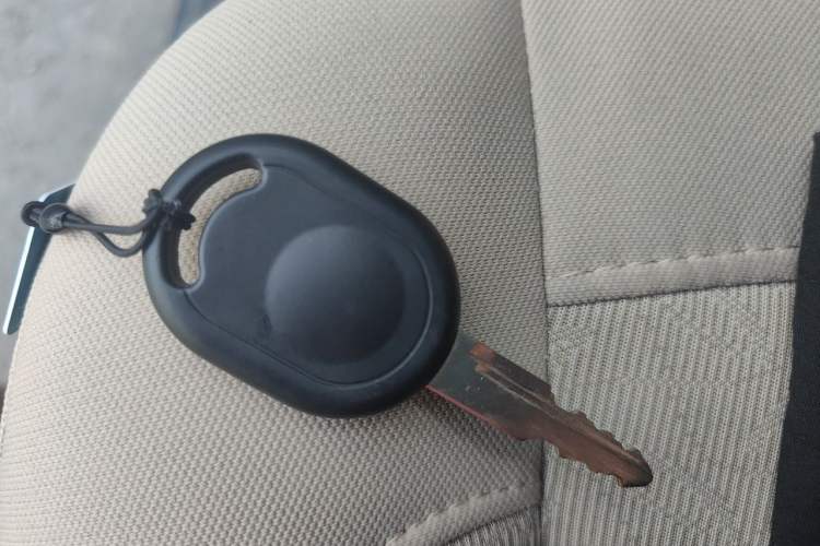 Used Wuling Hongguang 2014 1.2L Base Model China IV Vehicle Key