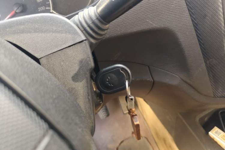 Used Wuling Hongguang 2014 1.2L S Standard Version China IV Standard Vehicle Key