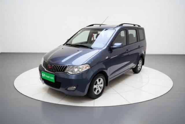 Wuling Hongguang 2014 1.5L Standard Version مستعملة