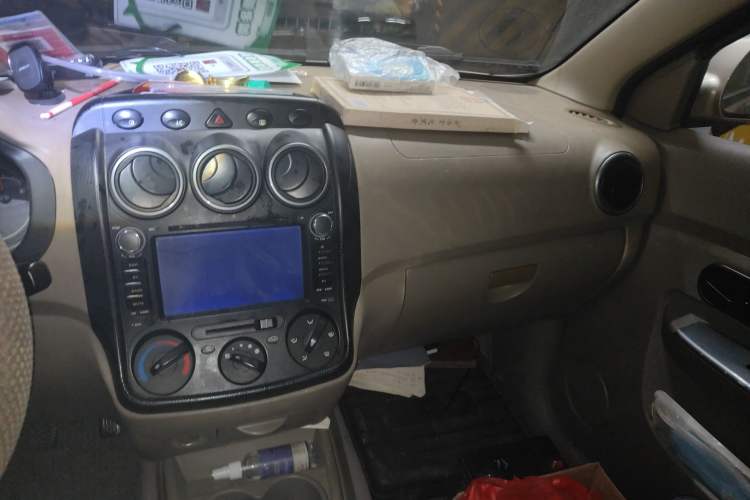 Used Wuling Hongguang 2014 1.2L Standard Model China IV Audio And AC Panel