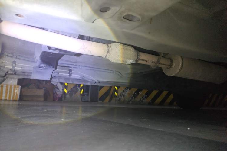 Used Wuling Hongguang 2014 1.2L Standard Model China IV Chassis Front Left