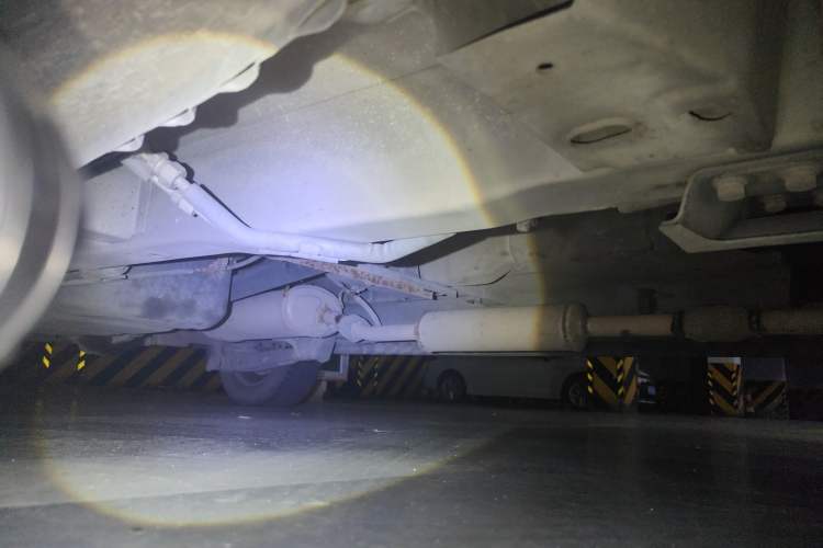 Used Wuling Hongguang 2014 1.2L Standard Model China IV Chassis Front Right