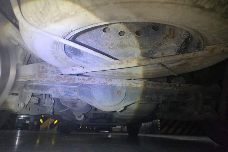Used Wuling Hongguang 2014 1.2L Standard Model China IV Chassis Rear