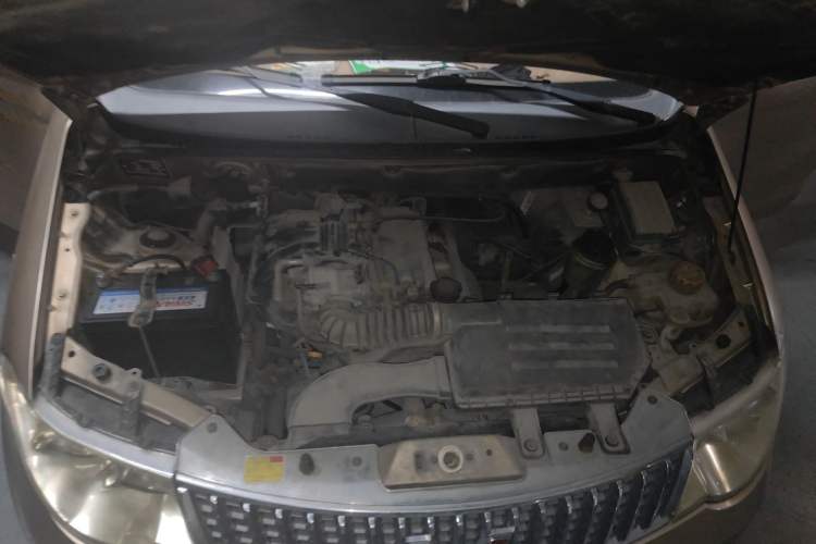 Used Wuling Hongguang 2014 1.2L Standard Model China IV Engine Bay