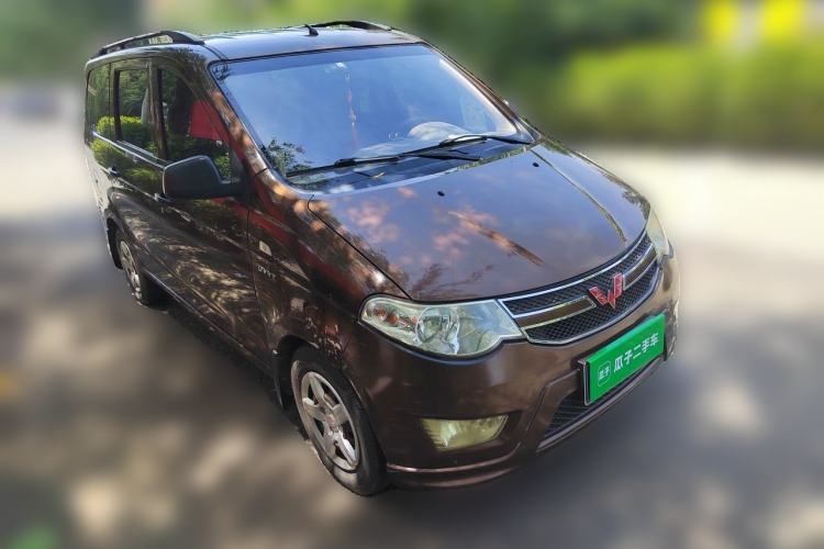 Used Wuling Hongguang 2014 1.5L Base Version Front Right 45 Deg