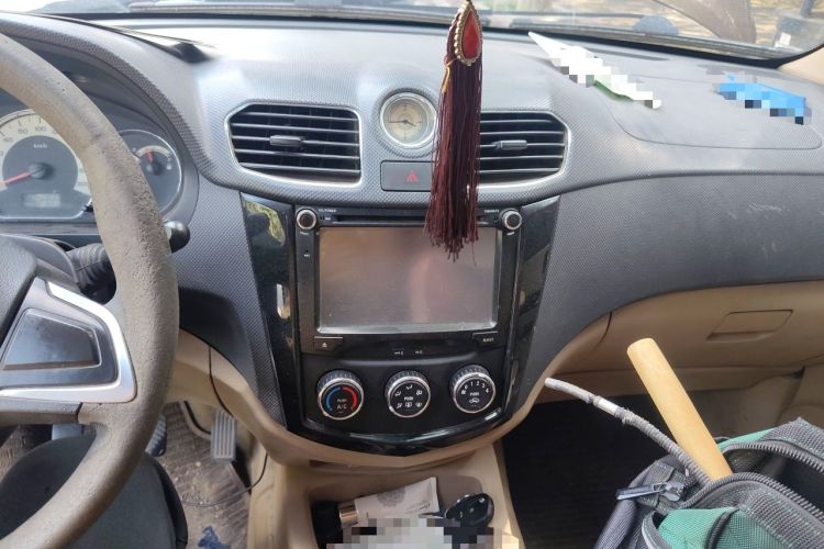 Used Wuling Hongguang 2014 1.5L S Comfort Model Audio And AC Panel