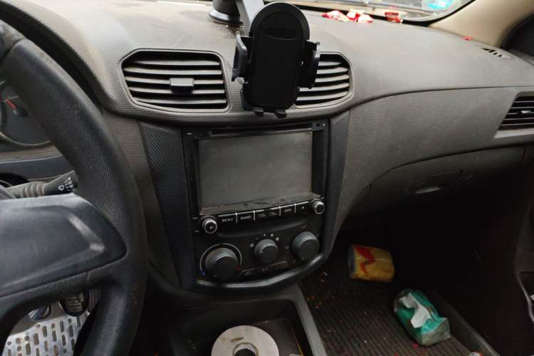 Used Wuling Hongguang 2014 1.5L Base Version Audio And AC Panel