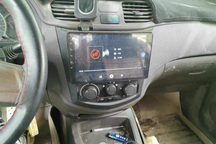 Used Wuling Hongguang 2014 1.5L Standard Version Audio And AC Panel