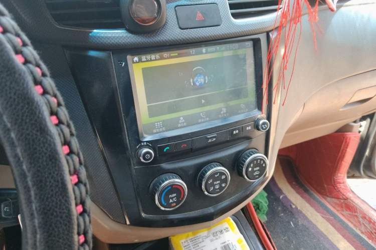 Used Wuling Hongguang 2014 1.5L S Luxury Model Audio And AC Panel