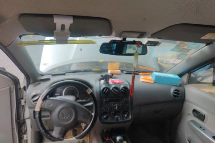 Used Wuling Hongguang 2014 1.2L Base Model China IV Center Console