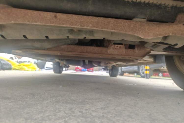 Used Wuling Hongguang 2014 1.5L S Comfort Model Chassis Front