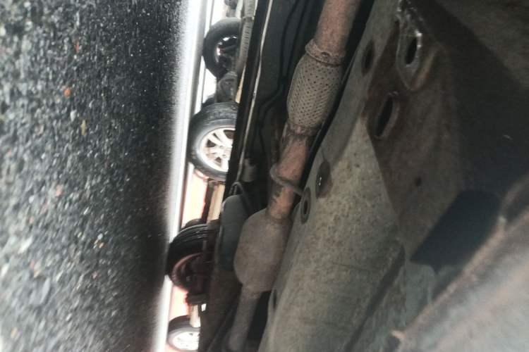 Used Wuling Hongguang 2014 1.2L Base Model China IV Chassis Front Left