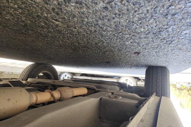 Used Wuling Hongguang 2014 1.5L S Standard Version Chassis Front Left